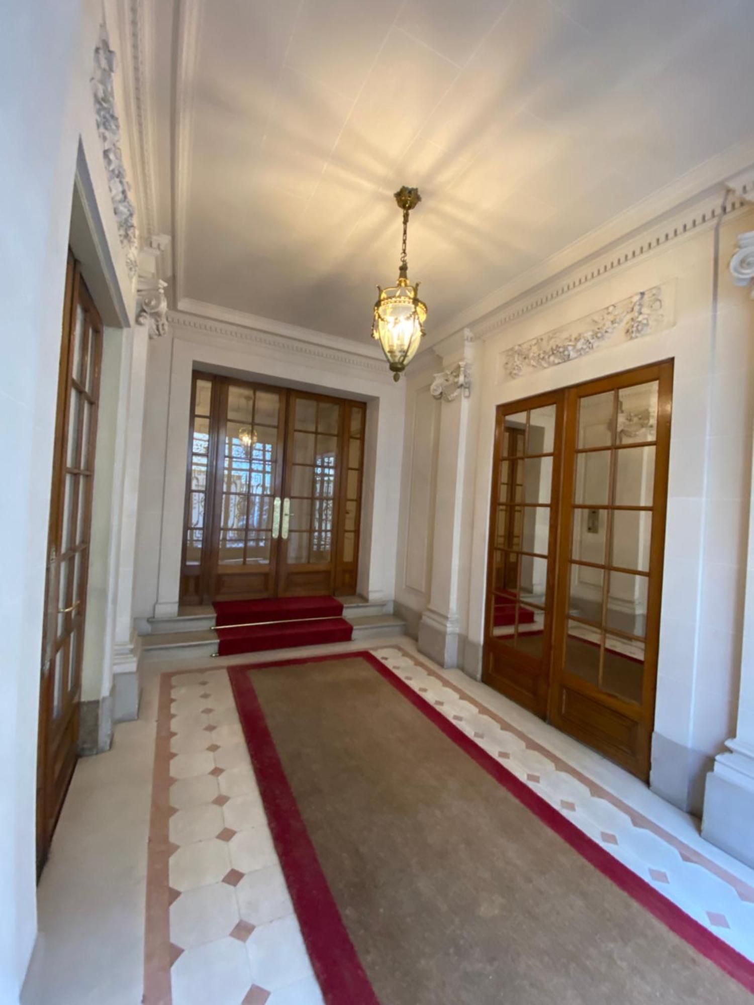 Apartment - - 16eme Paris