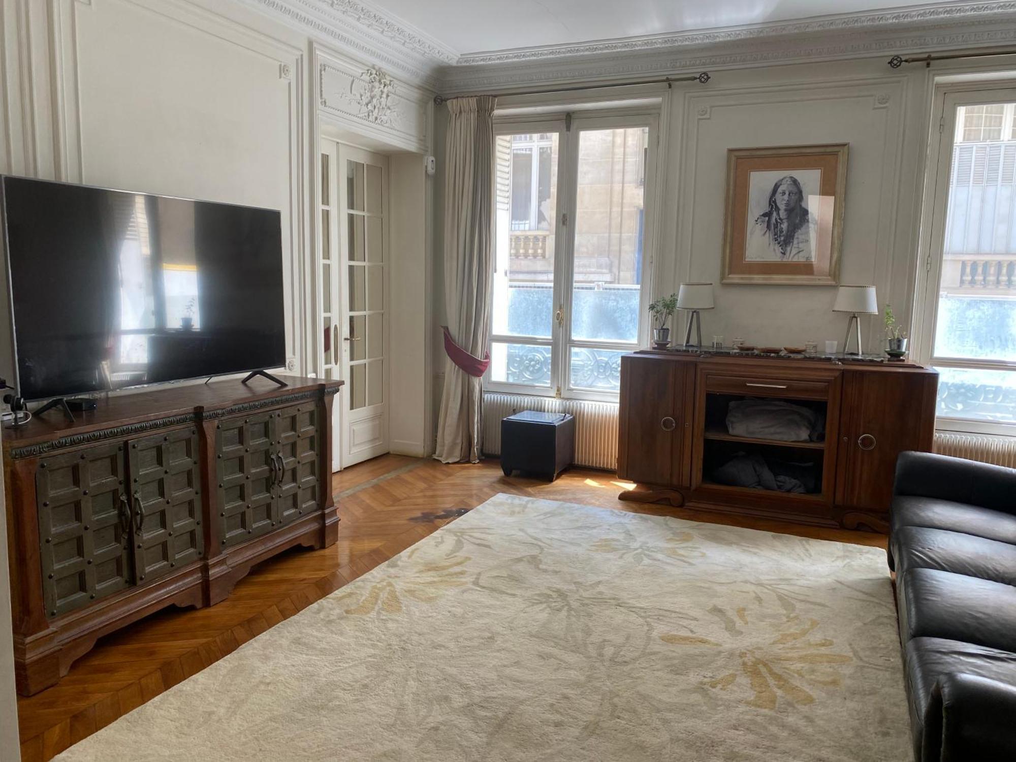 - - 16eme Apartment Paris