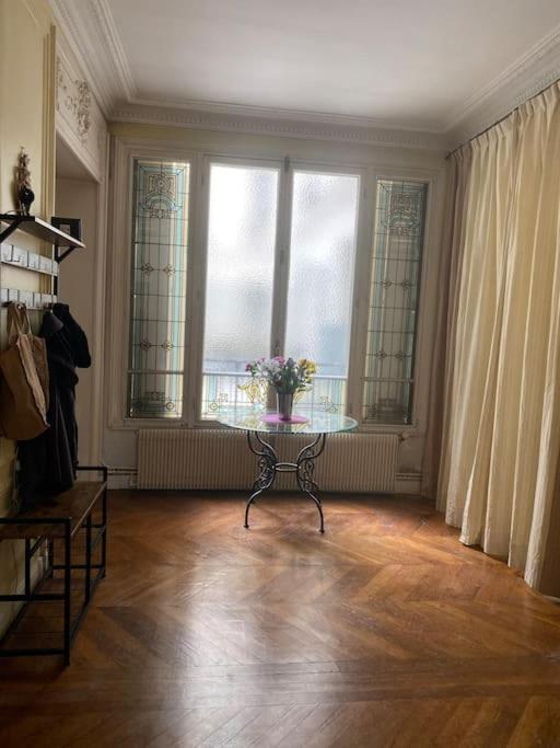 Apartment - - 16eme Paris